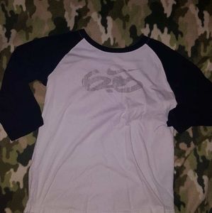 3/4 sleeve tee shirt